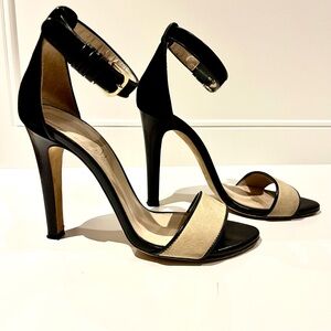 Stunning Italian leather and suede Club Monaco heels - size 6